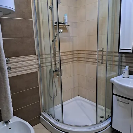 Daire Queen Delux Ni